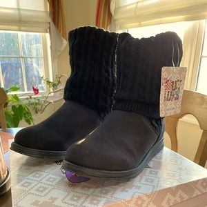 Muk Luk black sweater boots